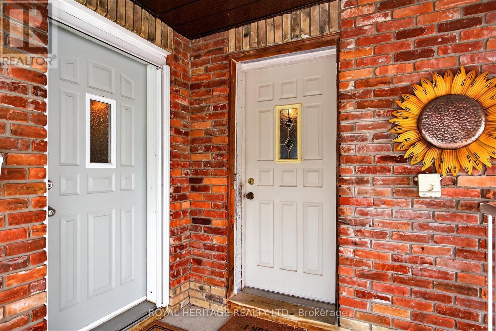 71 Albert Street S, Kawartha Lakes, Ontario  K9V 3H3 - Photo 4 - X12922364