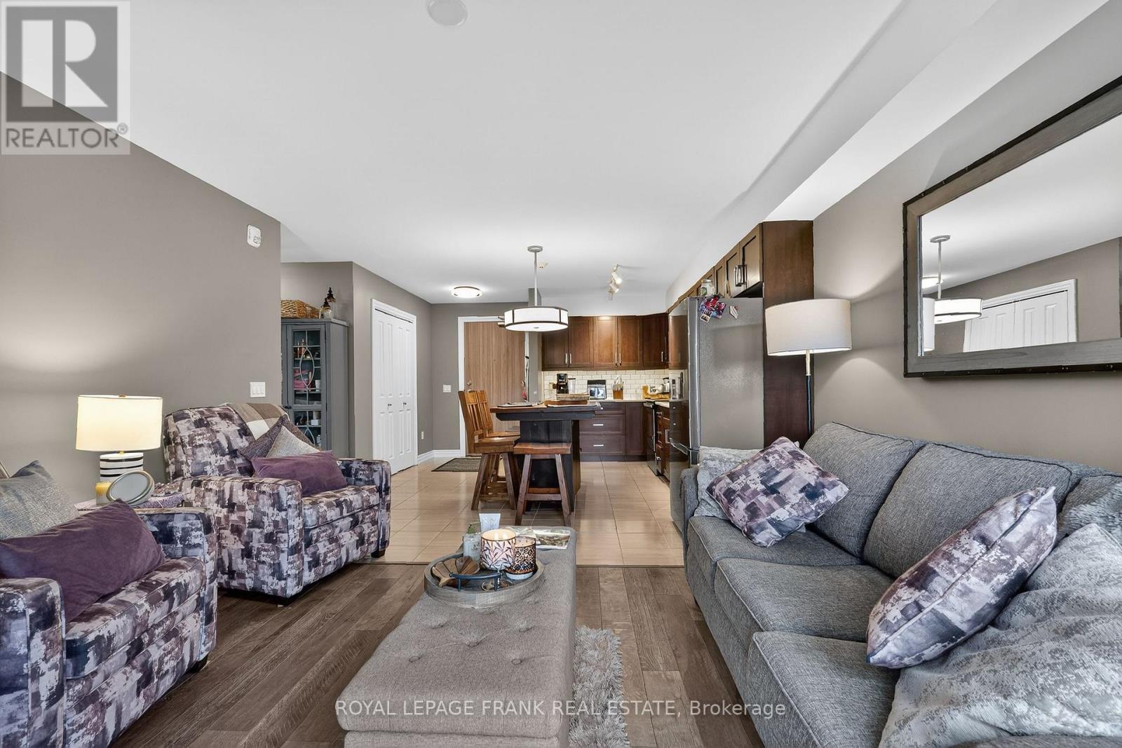 103 - 25 King Street, Kawartha Lakes, Ontario K9V 1C7 - Photo 9 - X12922396