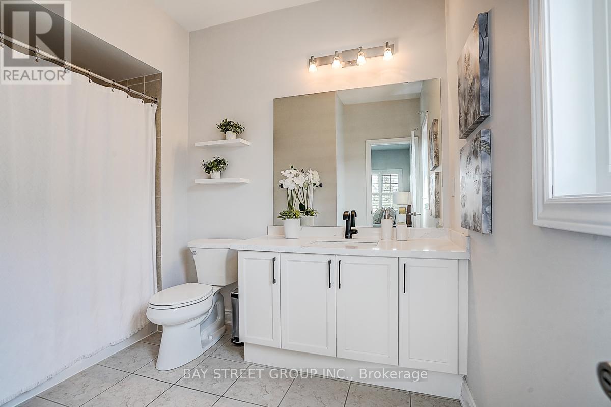 1011 Nellie Little Crescent, Newmarket, Ontario  L3X 3E6 - Photo 34 - N12922288