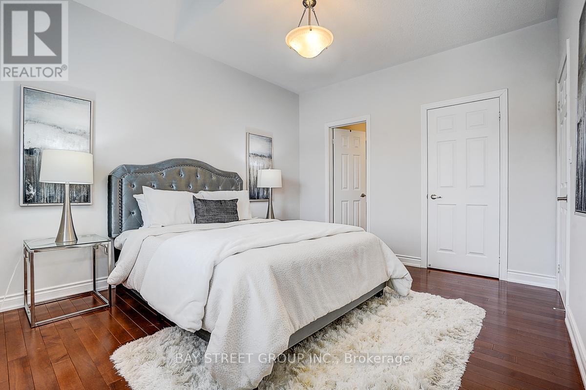 1011 Nellie Little Crescent, Newmarket, Ontario  L3X 3E6 - Photo 31 - N12922288