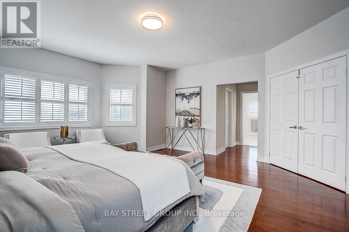 1011 Nellie Little Crescent, Newmarket, Ontario  L3X 3E6 - Photo 24 - N12922288