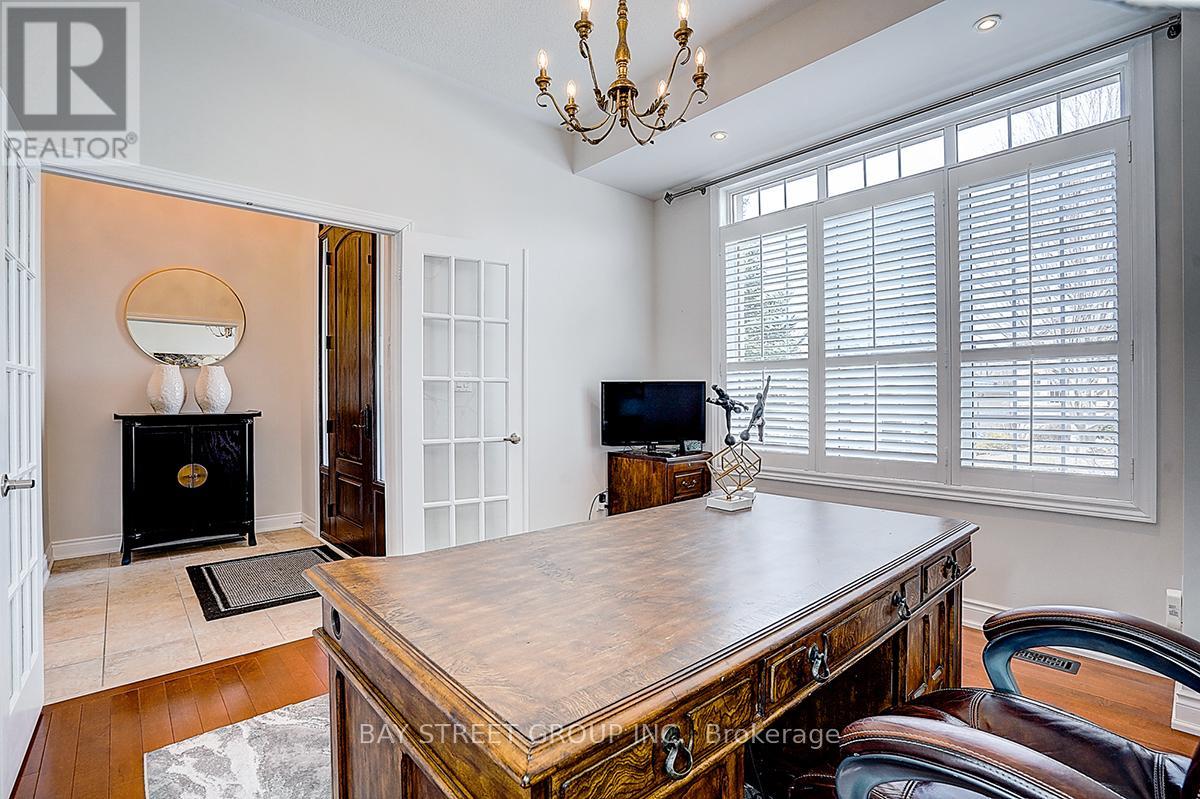 1011 Nellie Little Crescent, Newmarket, Ontario  L3X 3E6 - Photo 8 - N12922288