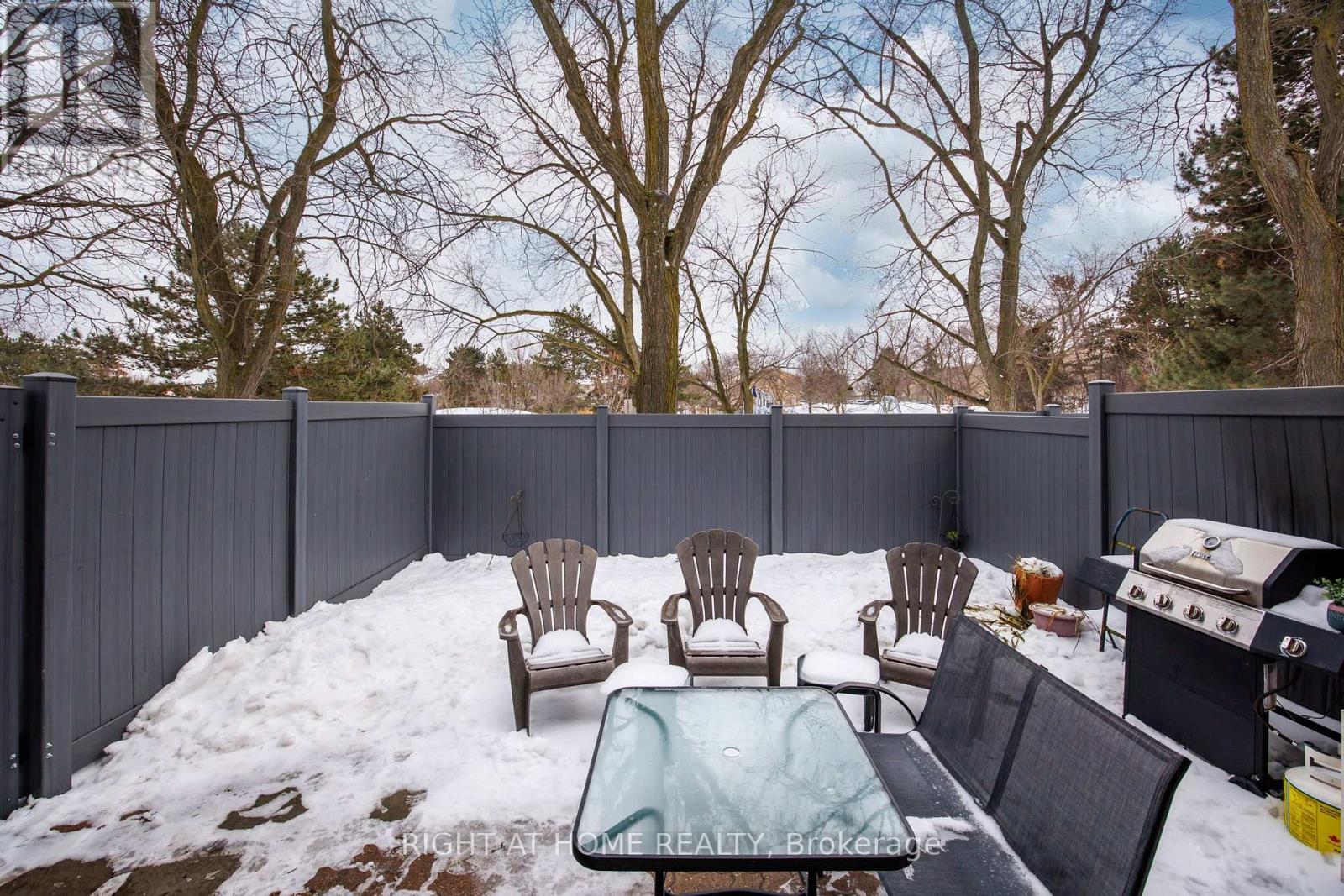 25 - 120 Falconer Drive, Mississauga, Ontario  L5N 1P5 - Photo 24 - W12821462