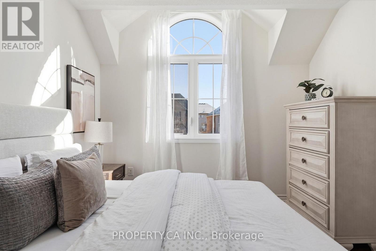 99 Auckland Drive, Whitby, Ontario  L1P 0J4 - Photo 20 - E12921670