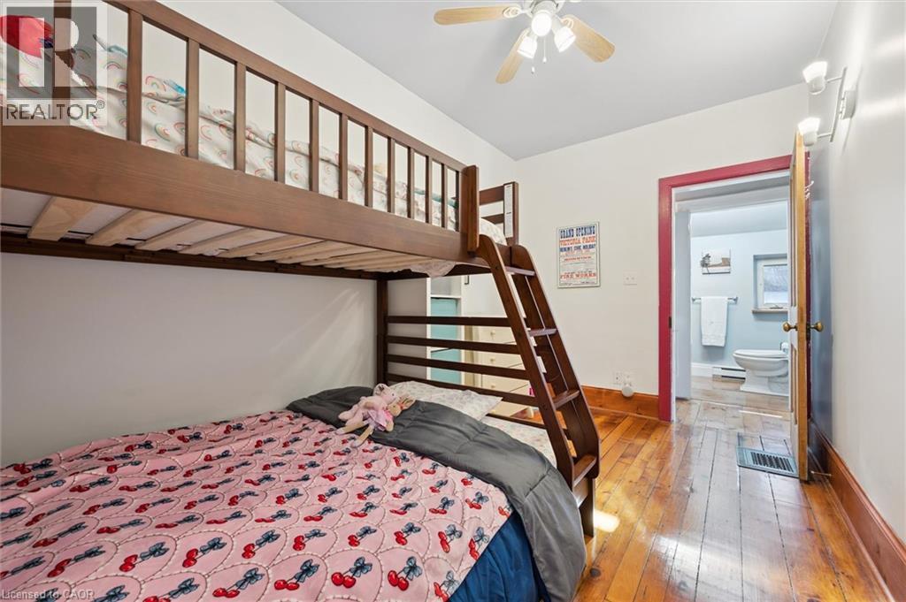 20 Linden Avenue, Kitchener, Ontario  N2G 2A4 - Photo 19 - 40800816