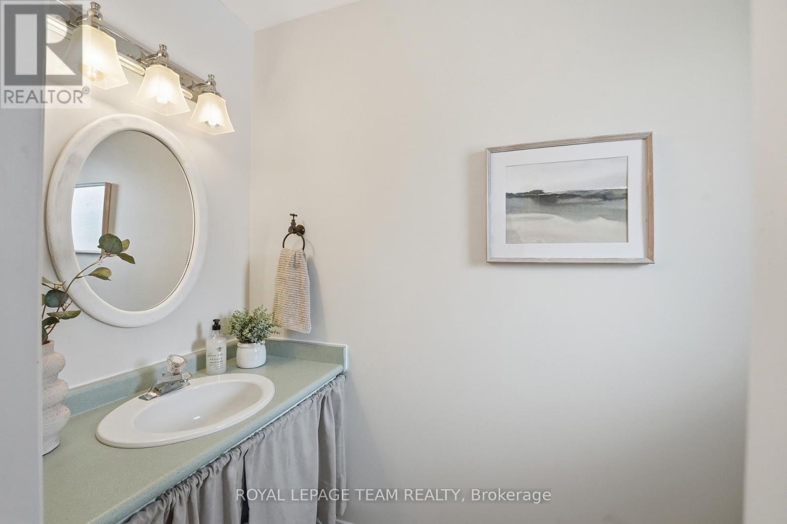 11 Furlong Crescent, Ottawa, Ontario  K2M 2J1 - Photo 23 - X12922384