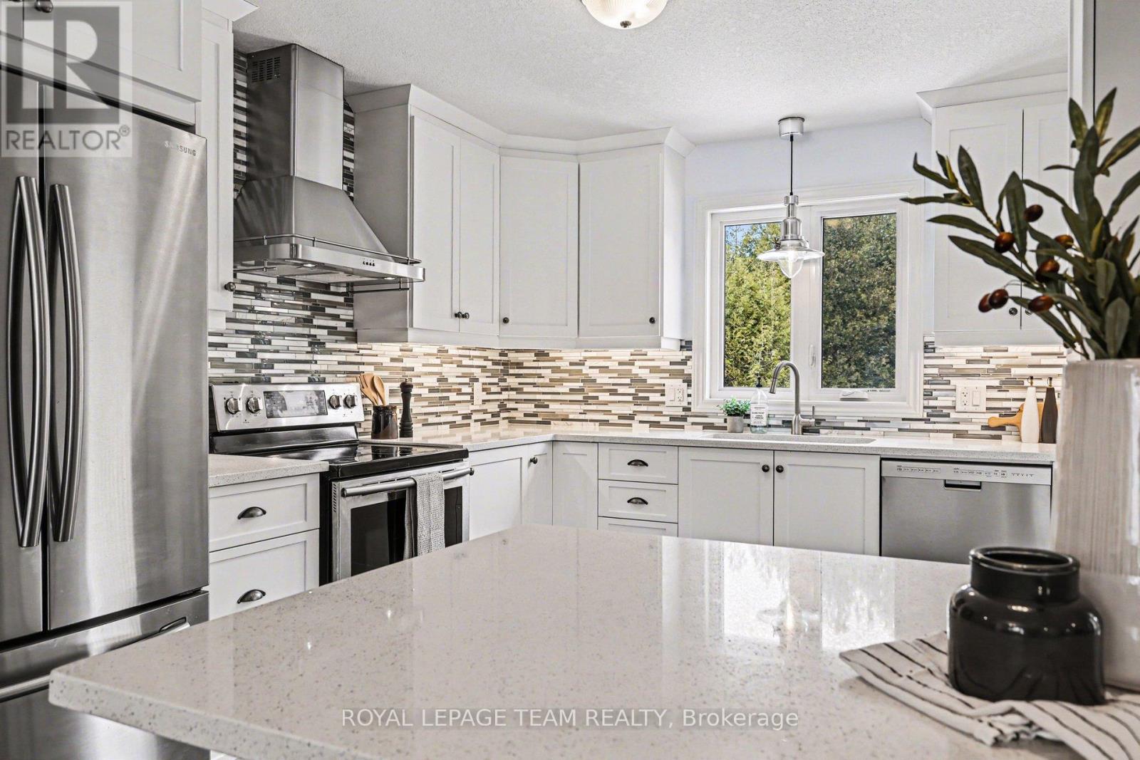 67 Stonewalk Drive, North Grenville, Ontario  K0G 1J0 - Photo 12 - X12922406