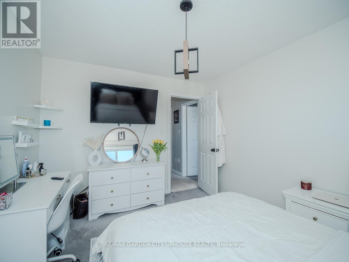 22 Grace Crescent, Barrie (Painswick South), Ontario  L4N 9S8 - Photo 17 - S12922442