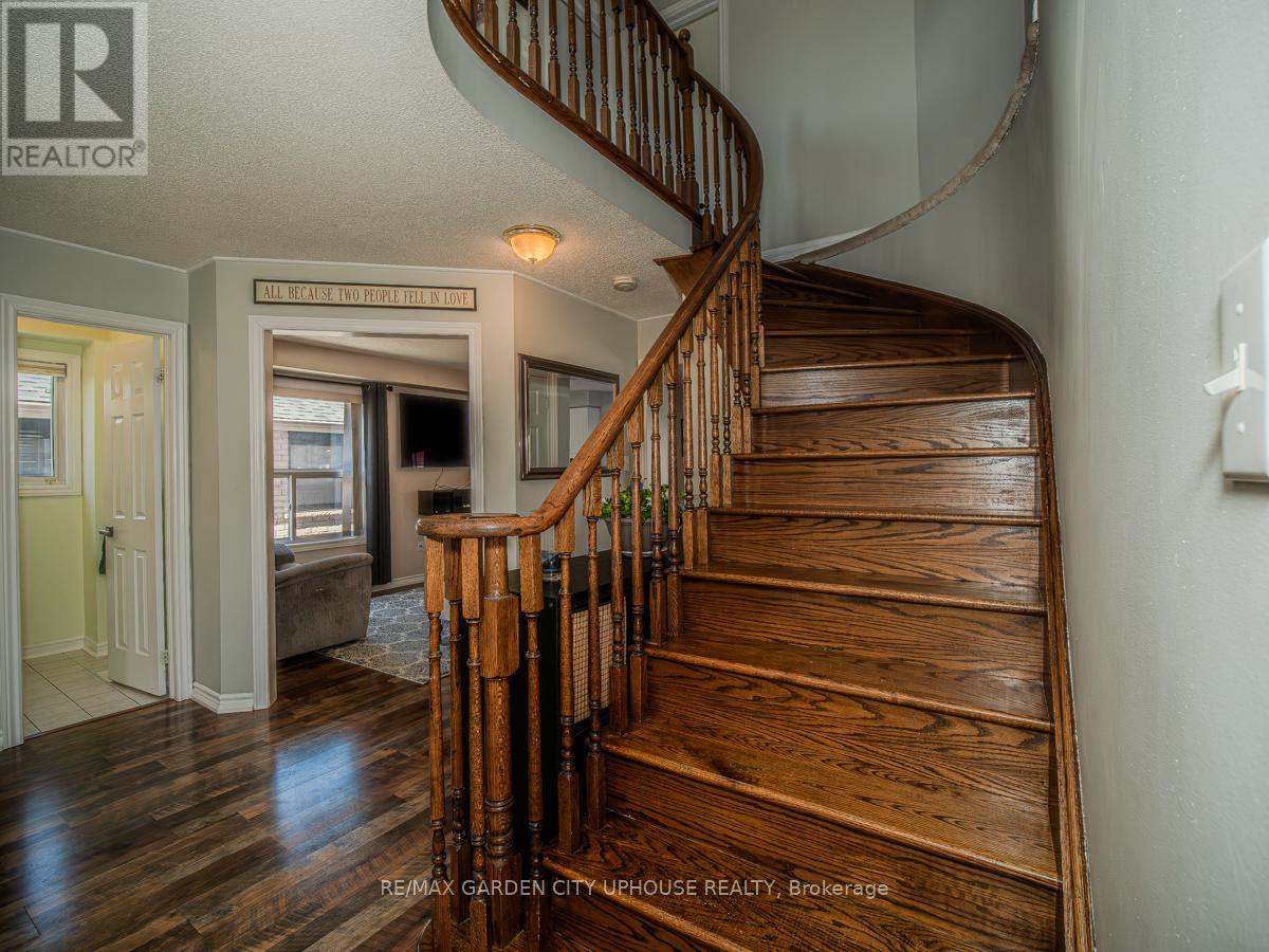 22 Grace Crescent, Barrie (Painswick South), Ontario  L4N 9S8 - Photo 3 - S12922442