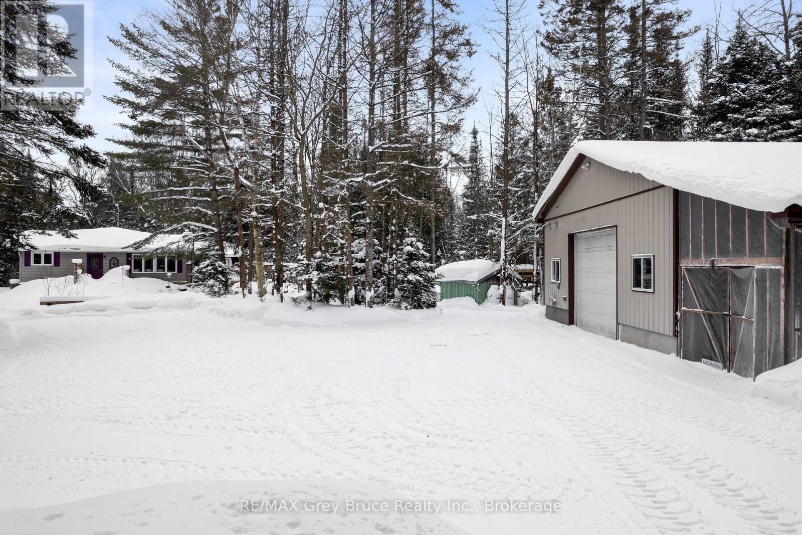 33 WOODSTOCK AVENUE, northern bruce peninsula, Ontario