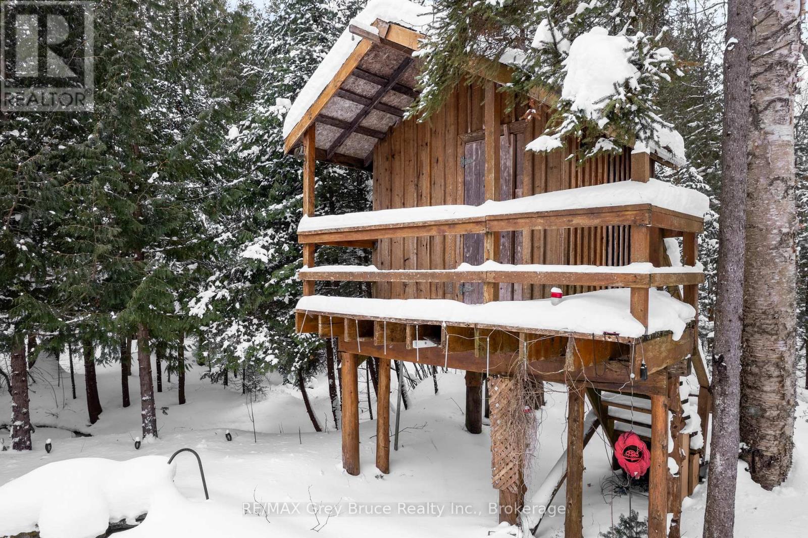 33 Woodstock Avenue, Northern Bruce Peninsula, Ontario  N0H 2M0 - Photo 45 - X12922444