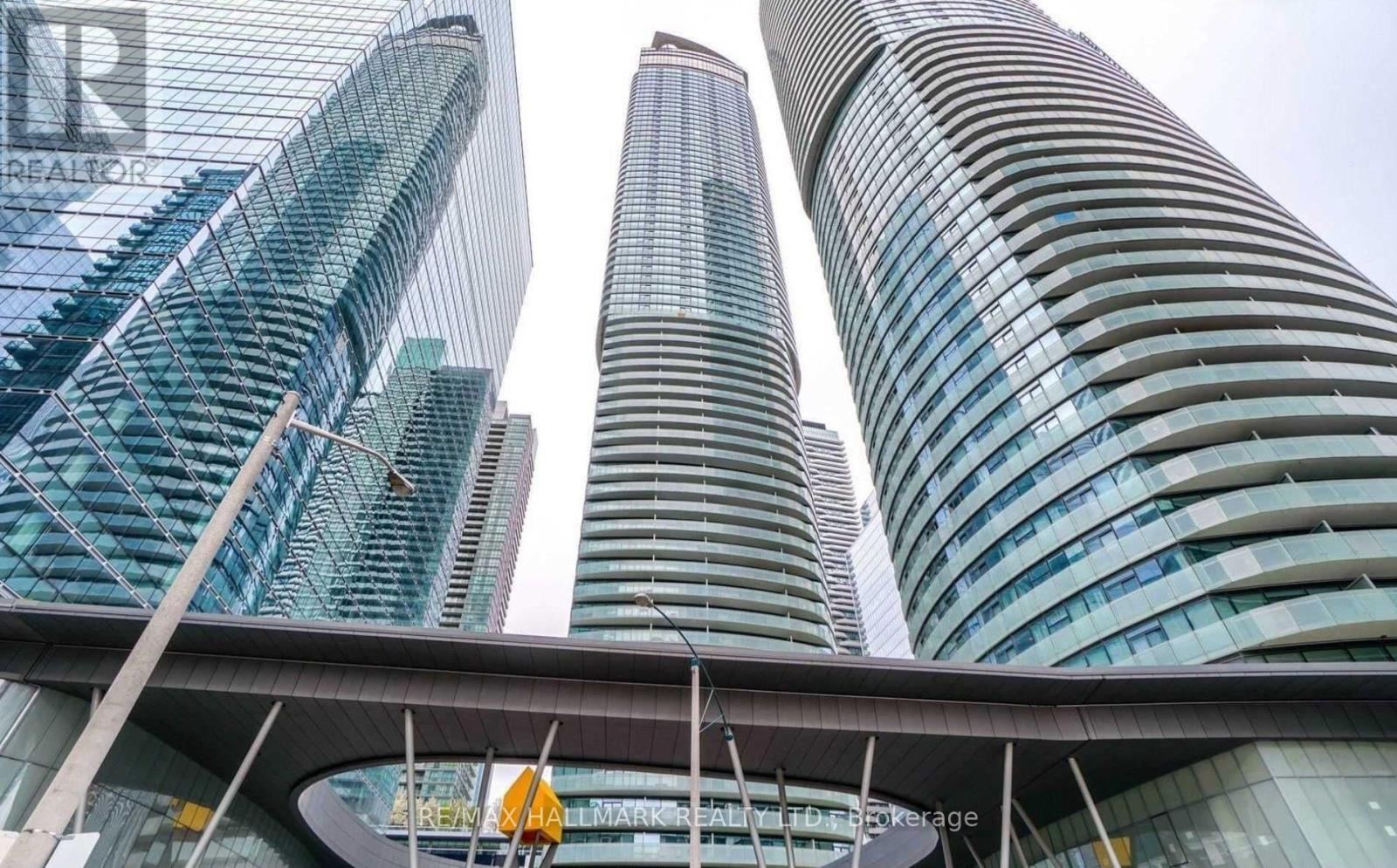 5611 - 14 YORK STREET, Toronto, Ontario