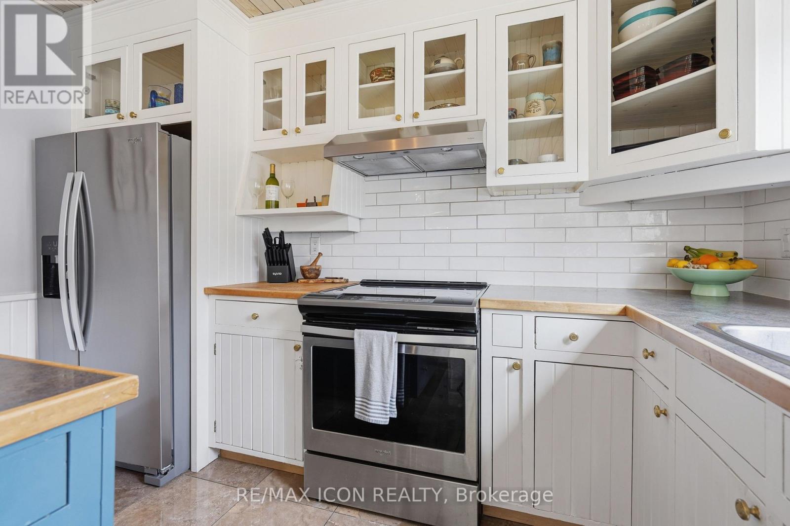 318 Selbourne Drive, Central Elgin, Ontario  N5L 1B1 - Photo 12 - X12922440