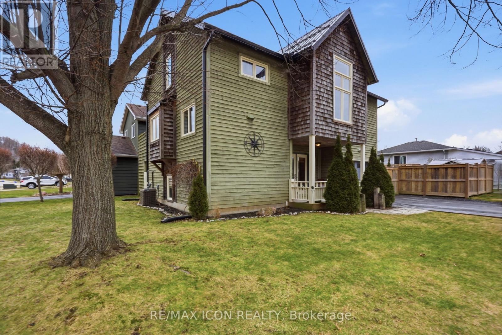 318 Selbourne Drive, Central Elgin, Ontario  N5L 1B1 - Photo 3 - X12922440