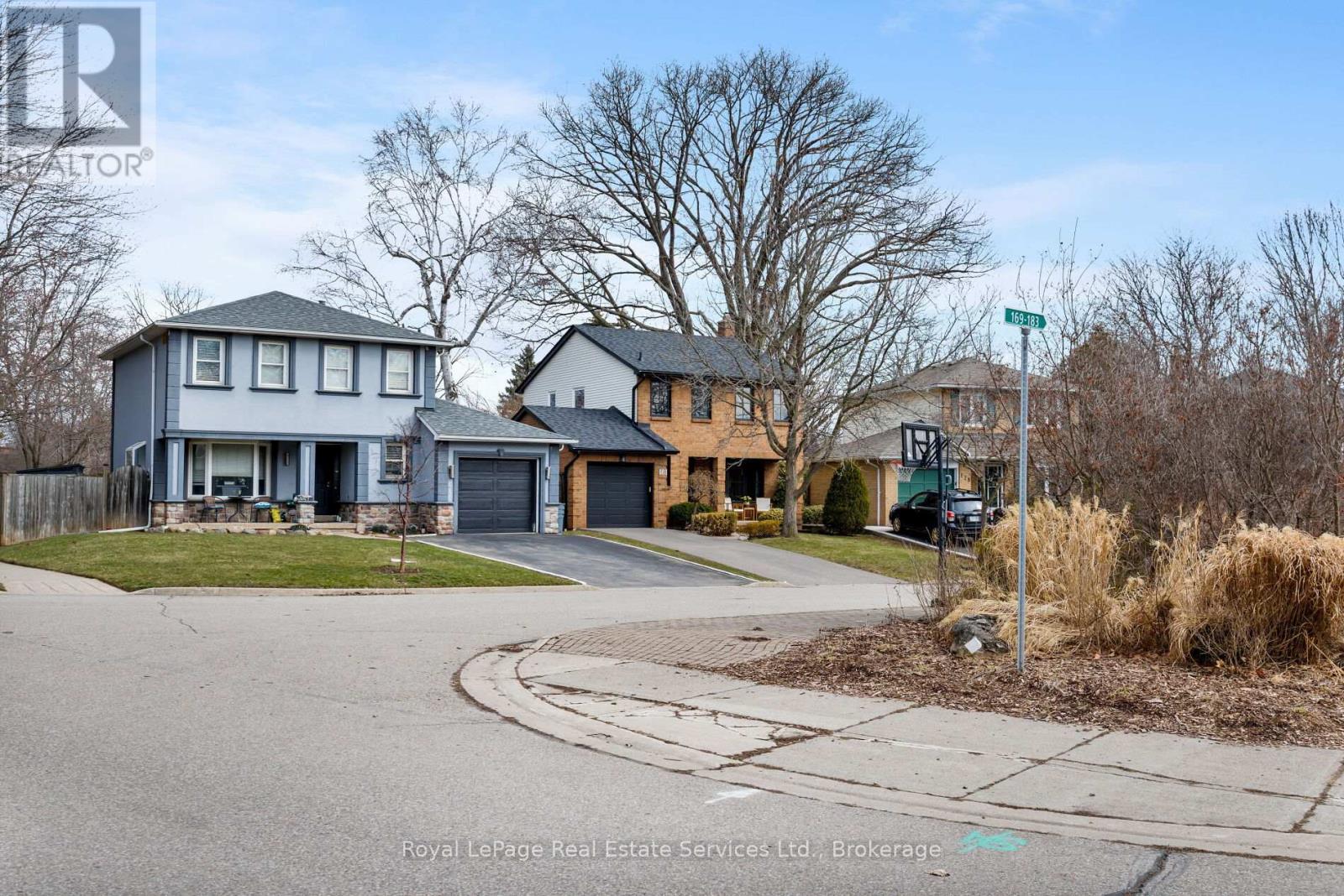 181 Chalmers Street, Oakville, Ontario  L6L 5R7 - Photo 41 - W12922388