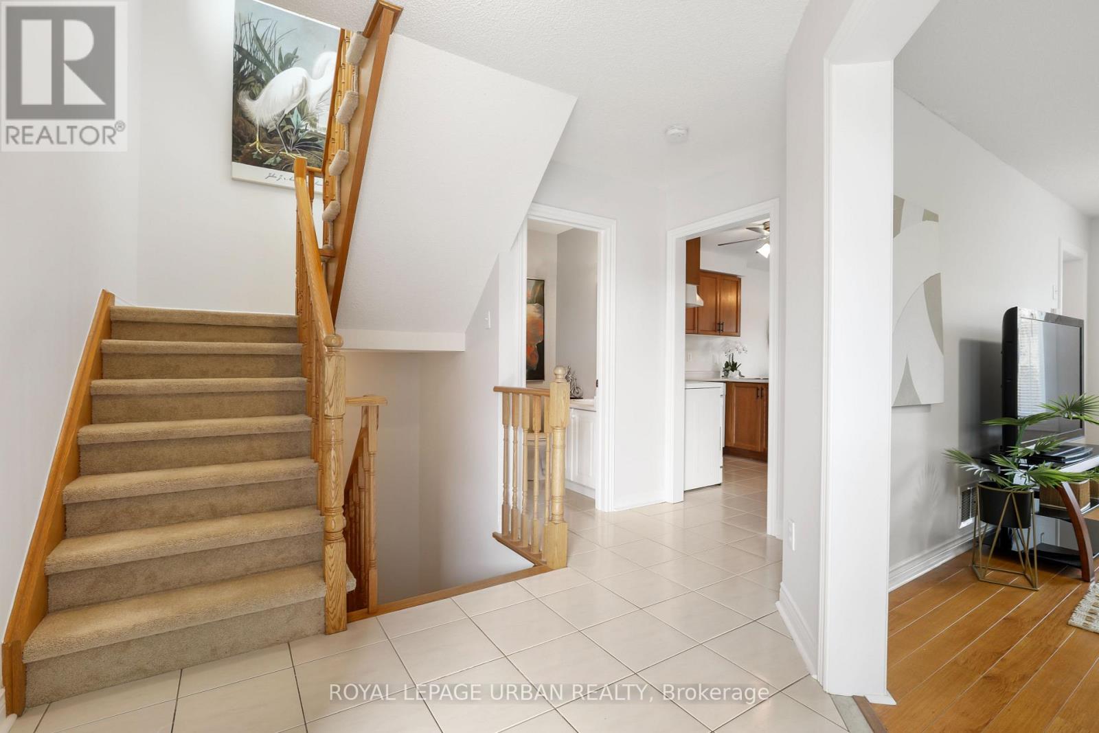 1505 Garland Crescent, Pickering, Ontario  L1V 7B3 - Photo 4 - E12922386