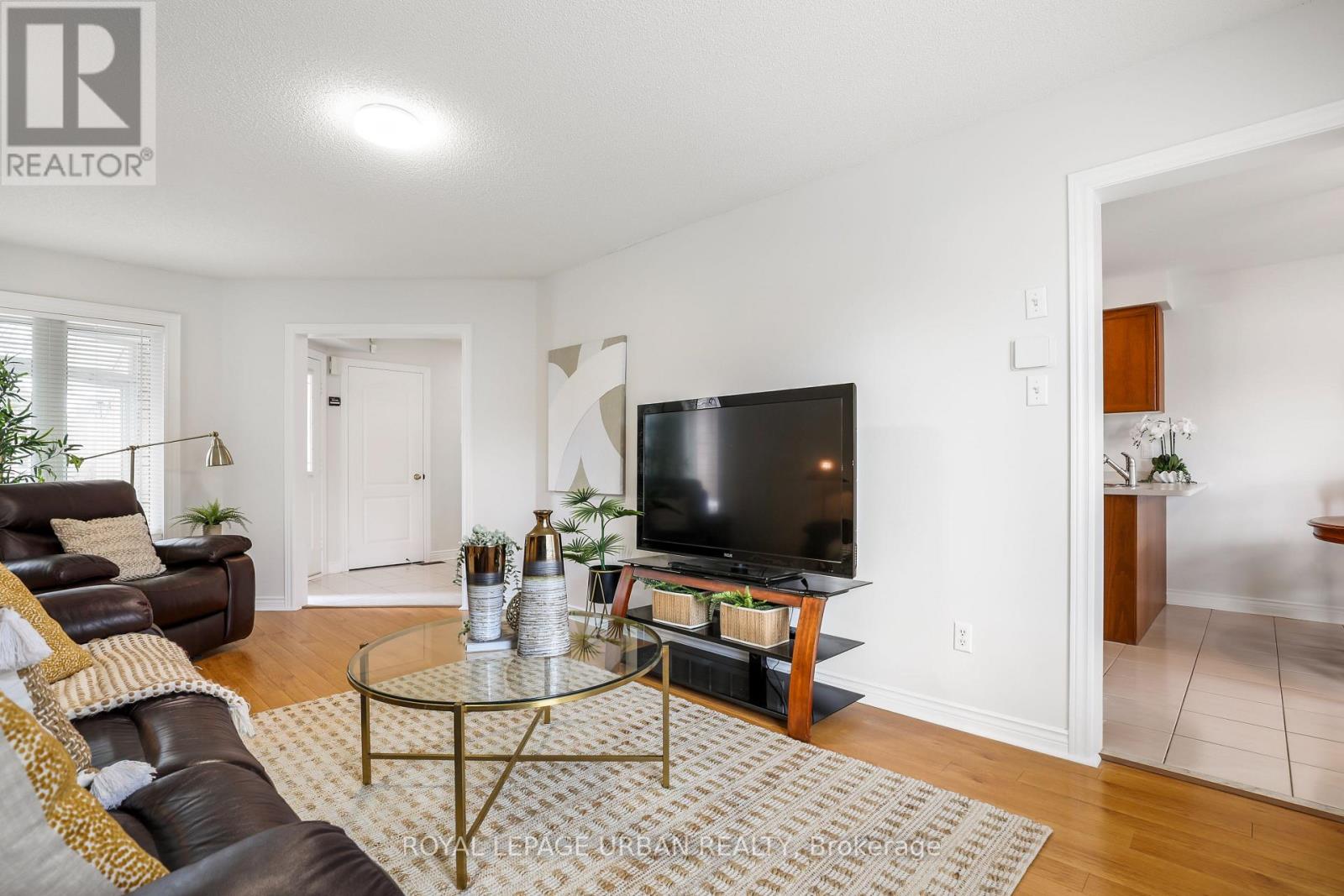 1505 Garland Crescent, Pickering, Ontario  L1V 7B3 - Photo 7 - E12922386