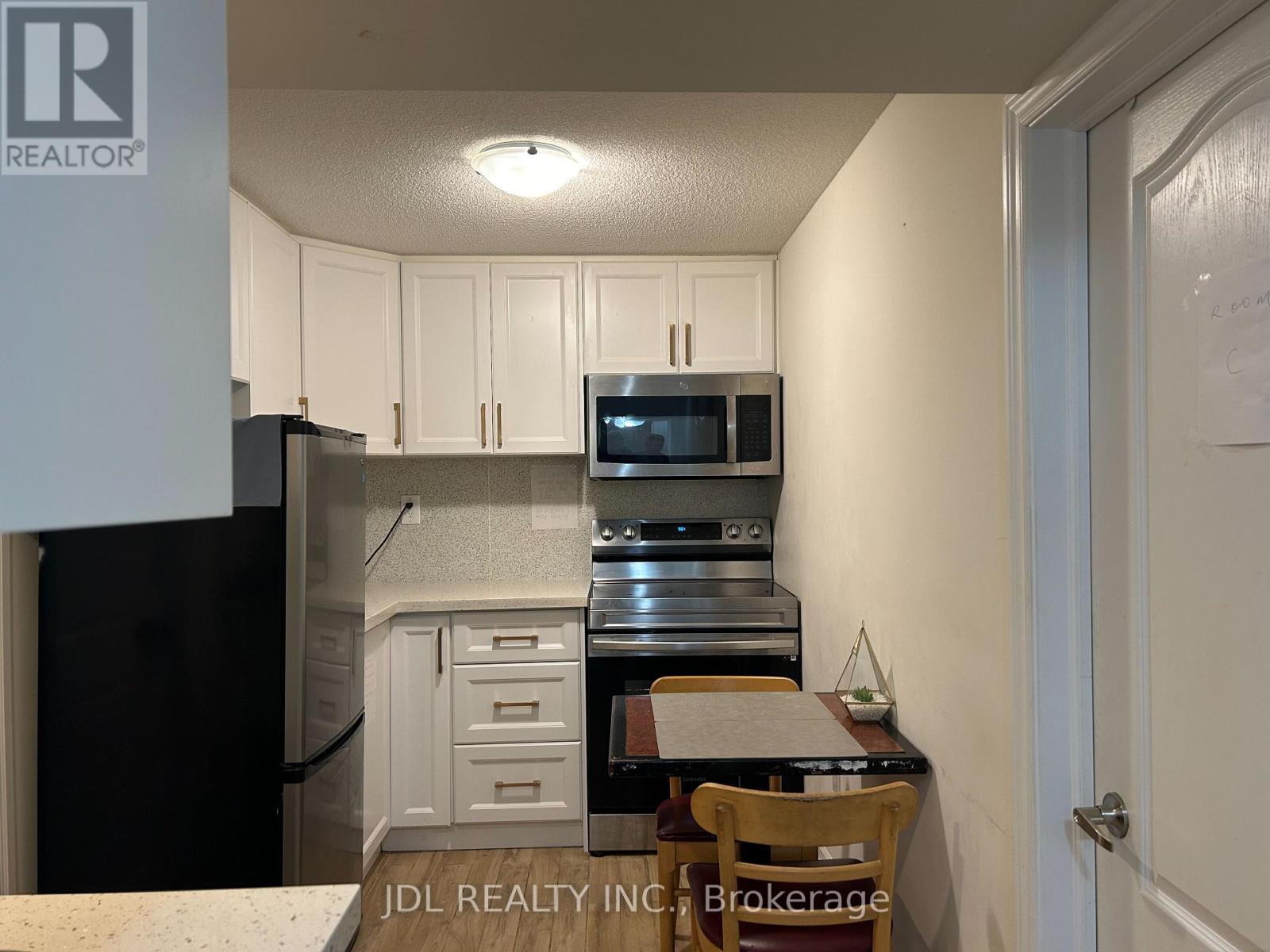 Suite C - 15 Wildflower Way, Toronto, Ontario  M1E 2T1 - Photo 2 - E12922434