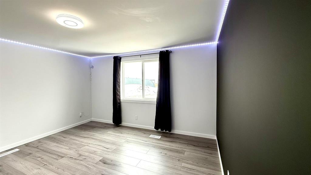 64 Grant Street, Otterburne, Manitoba  R0A 1G0 - Photo 6 - 202605500