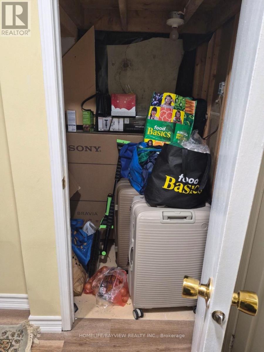 27 Glenmanor Way, Vaughan, Ontario  L4J 3A3 - Photo 16 - N12922330