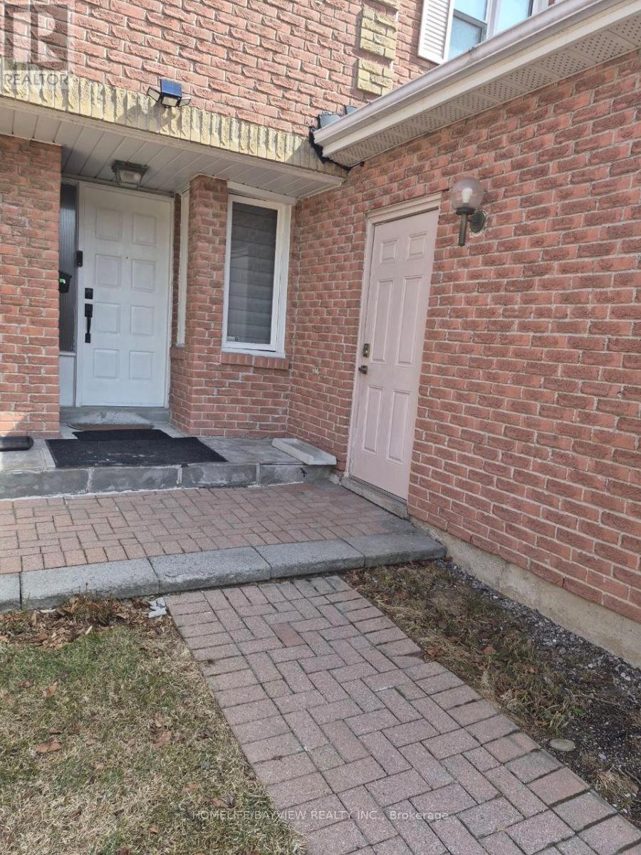 27 Glenmanor Way, Vaughan, Ontario  L4J 3A3 - Photo 3 - N12922330