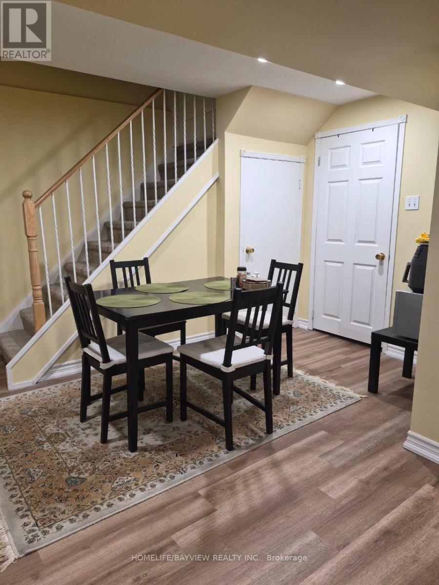 27 Glenmanor Way, Vaughan, Ontario  L4J 3A3 - Photo 8 - N12922330