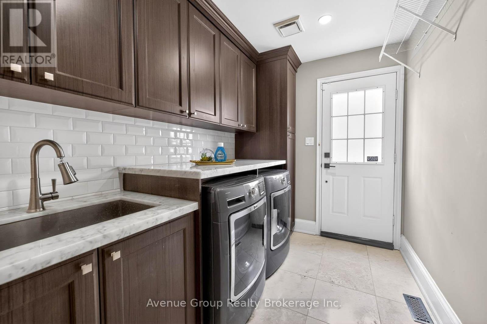 892 Tegal Place, Newmarket, Ontario  L3X 1L3 - Photo 20 - N12922348