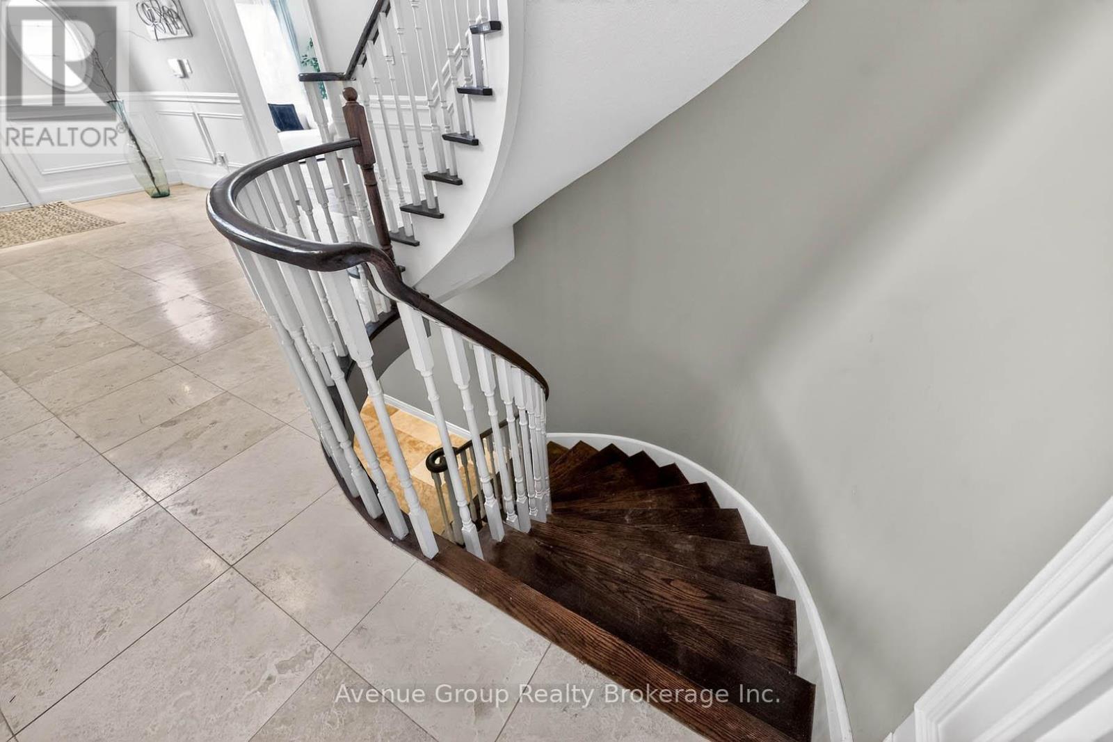 892 Tegal Place, Newmarket, Ontario  L3X 1L3 - Photo 39 - N12922348