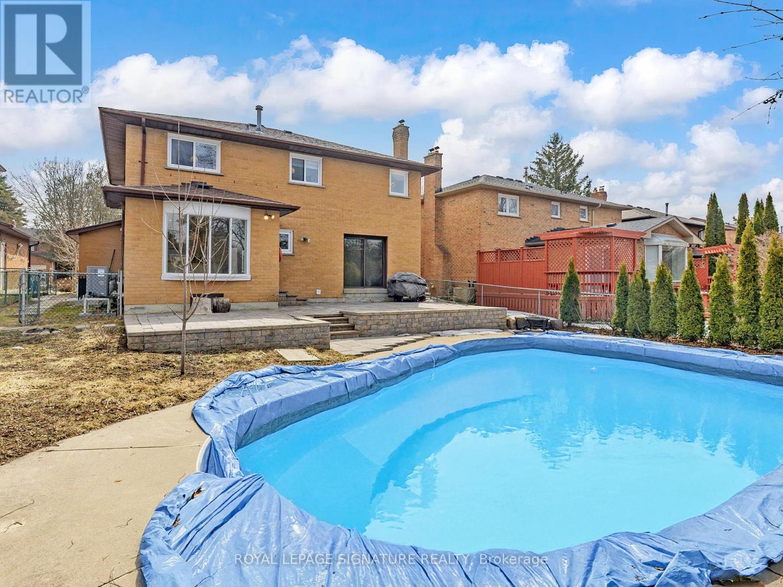 98 Golf Links Drive, Aurora, Ontario  L4G 3V3 - Photo 36 - N12922426