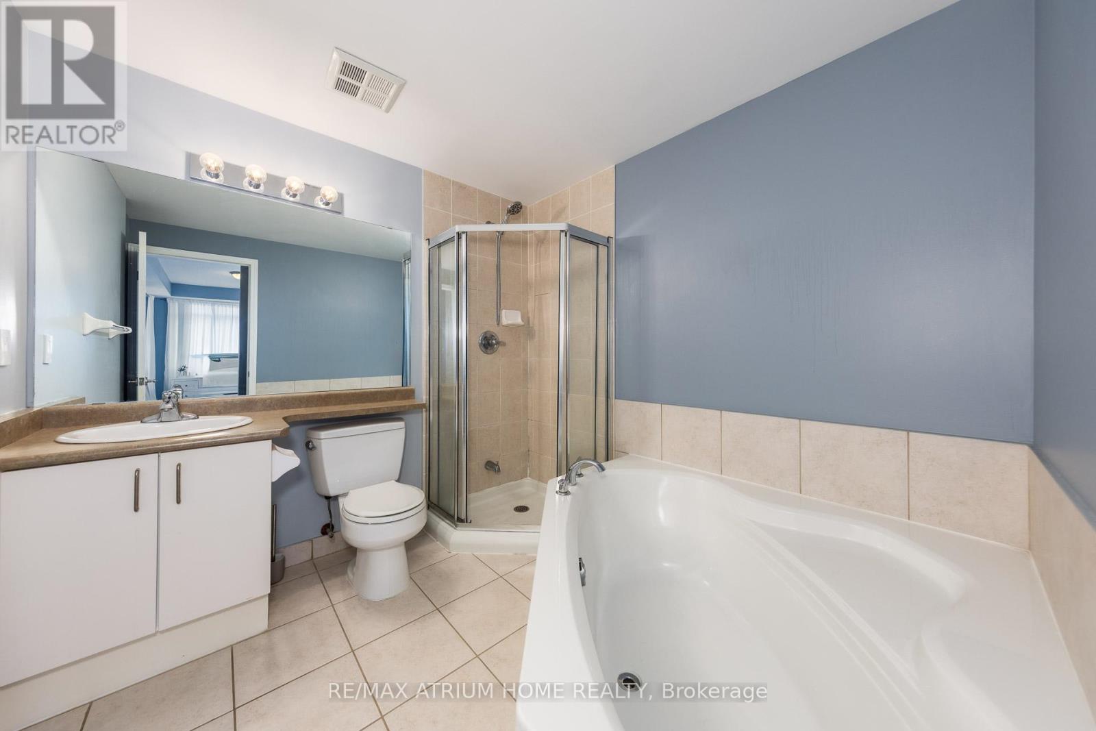 714 - 11121 Yonge Street, Richmond Hill, Ontario  L4C 0S7 - Photo 16 - N12922428