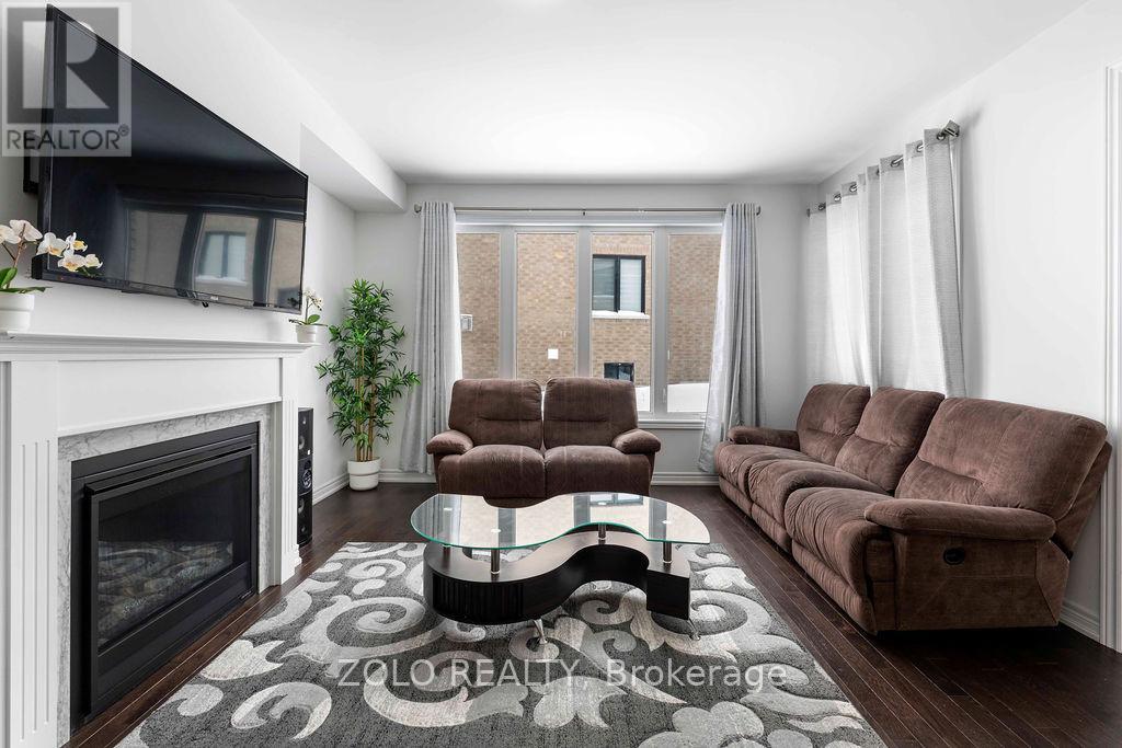 23 Kingsbury Trail, Barrie, Ontario  L9J 0W8 - Photo 6 - S12922412