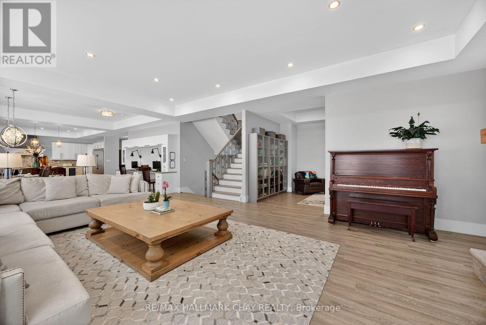 17 Pine Ridge Trail, Oro-Medonte (Horseshoe Valley), Ontario  L4M 4Y8 - Photo 24 - S12922430