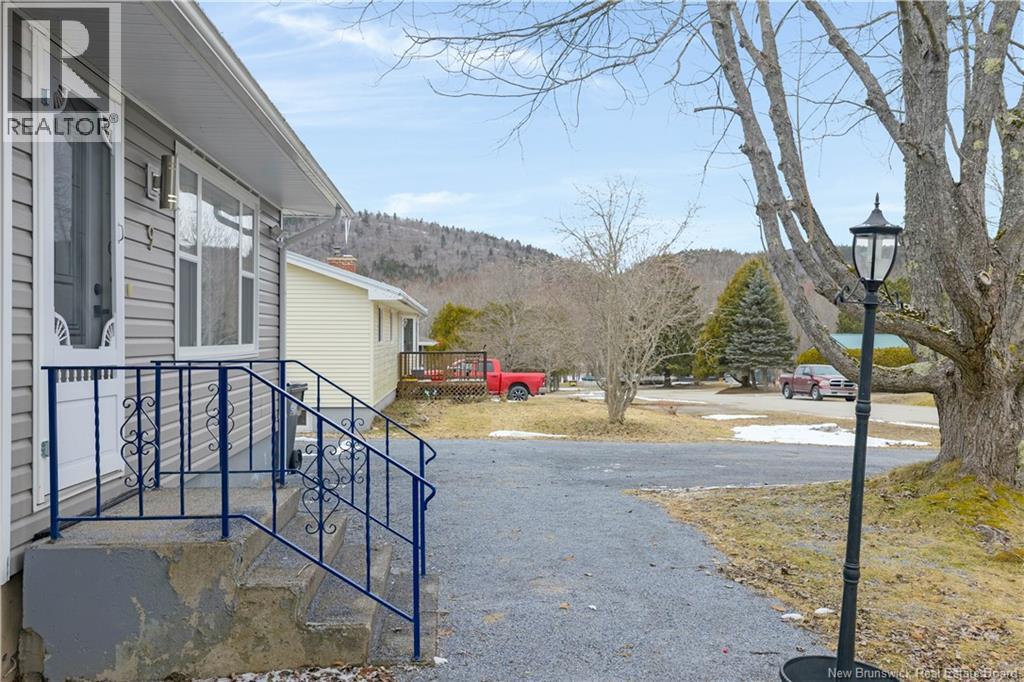 9 Dineen Crescent, Hampton, New Brunswick  E5N 6A2 - Photo 5 - NB135449