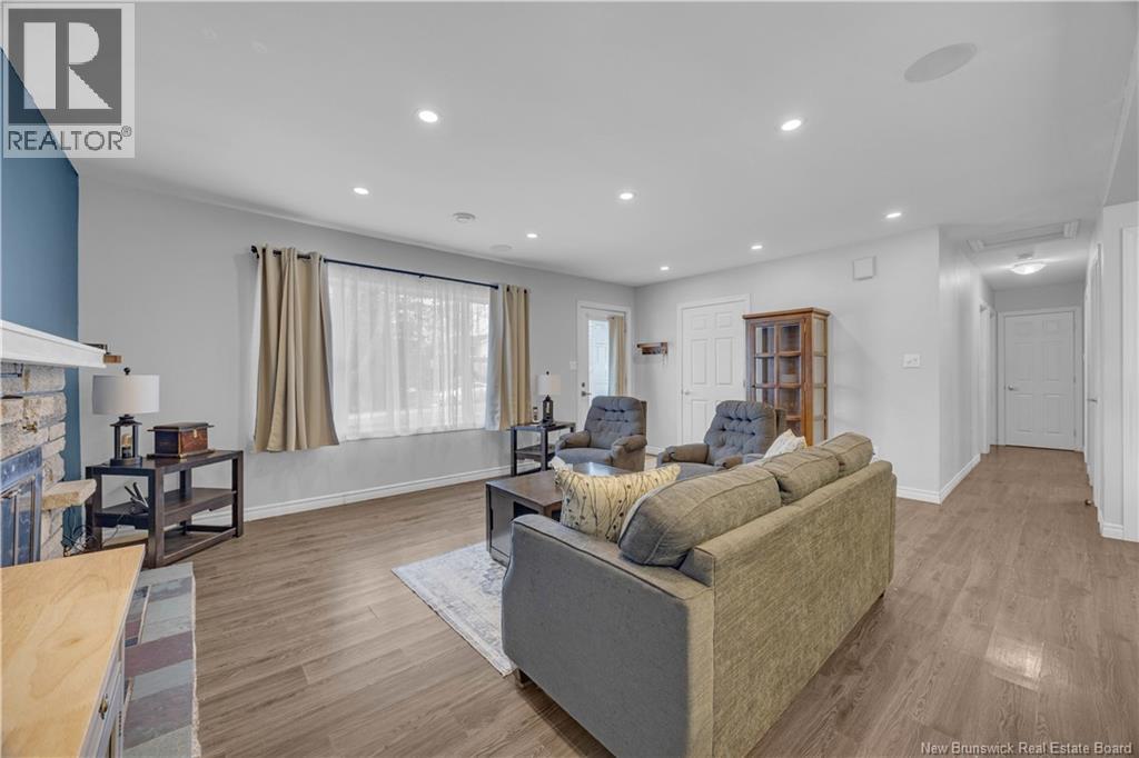 9 Dineen Crescent, Hampton, New Brunswick  E5N 6A2 - Photo 8 - NB135449