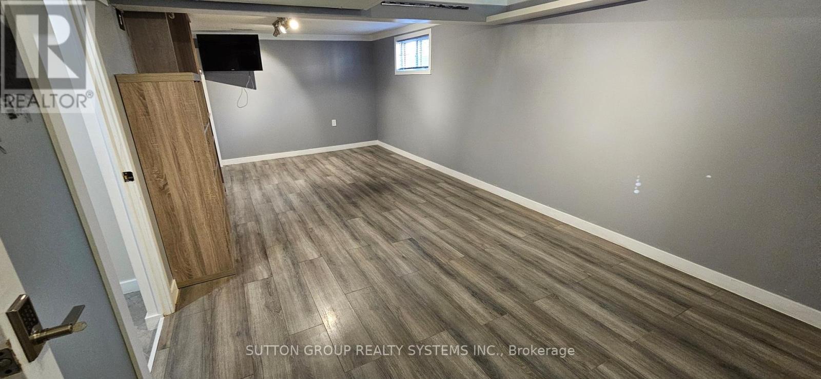 Bsmt - 290 Morden Road, Oakville, Ontario  L6K 2S5 - Photo 10 - W12922326