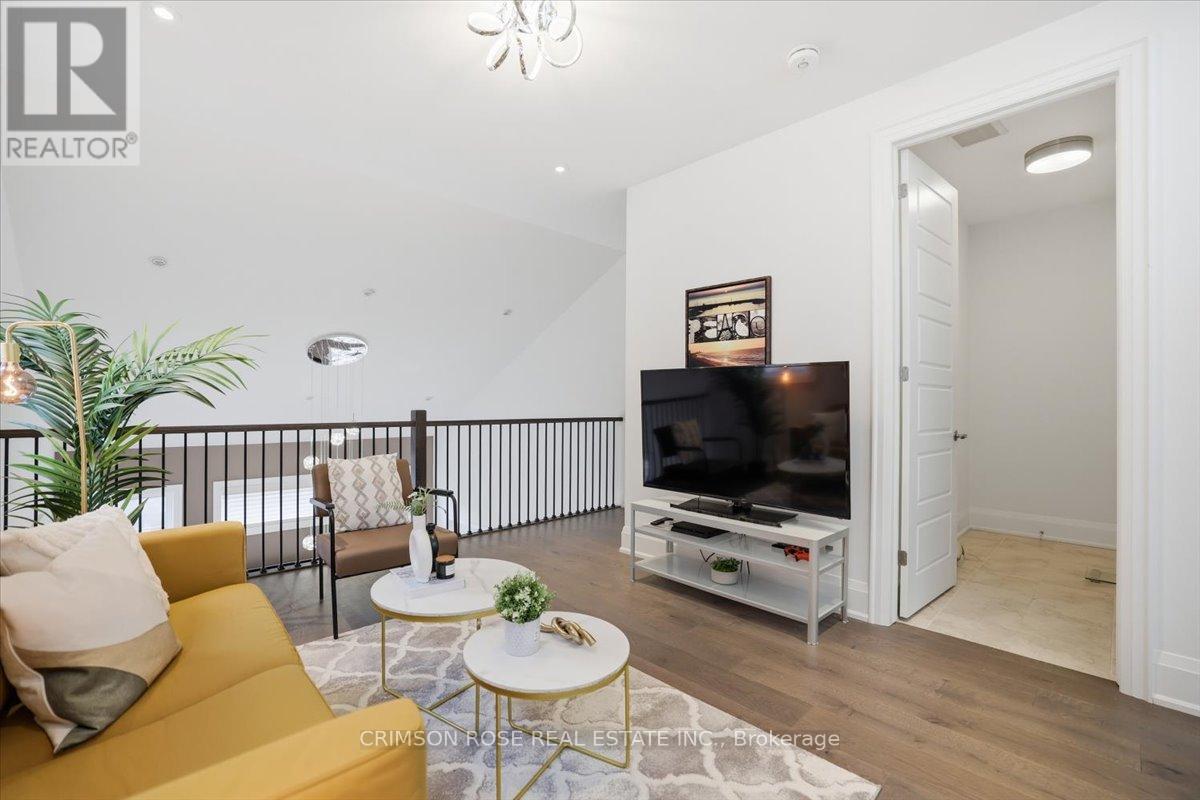 1467 Everest Crescent, Oakville, Ontario  L6H 3S4 - Photo 25 - W12922340