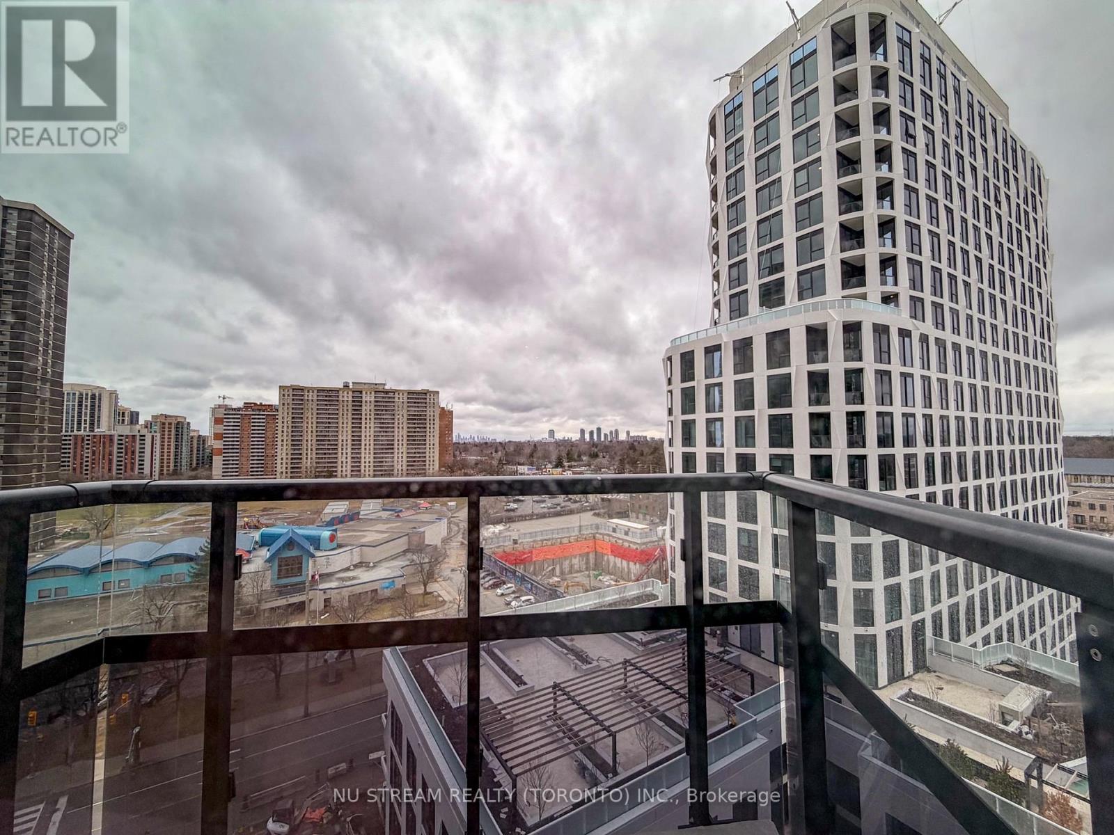 1110 - 60 Central Park Roadway, Toronto, Ontario  M9A 0E6 - Photo 11 - W12922356