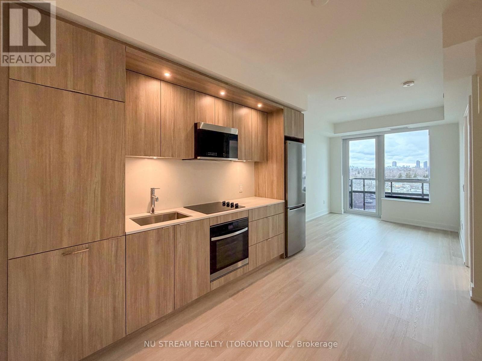 1110 - 60 Central Park Roadway, Toronto, Ontario  M9A 0E6 - Photo 2 - W12922356