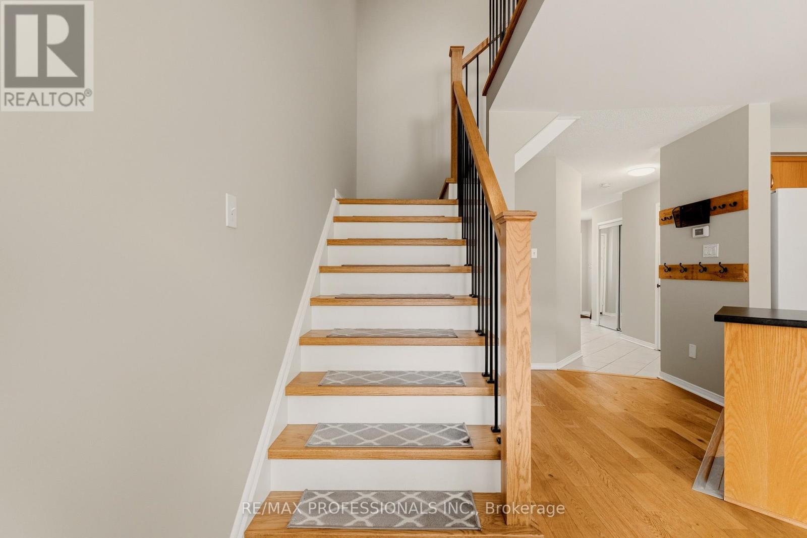 34 Harding Street, Halton Hills, Ontario L7G 6B2 - Photo 20 - W12922368