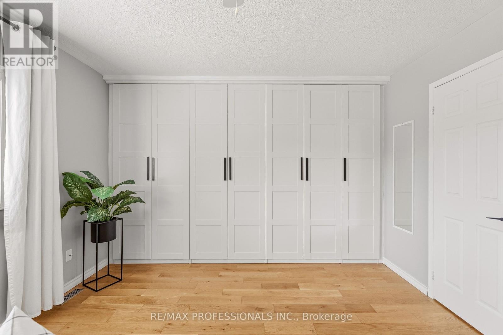 34 Harding Street, Halton Hills, Ontario L7G 6B2 - Photo 24 - W12922368