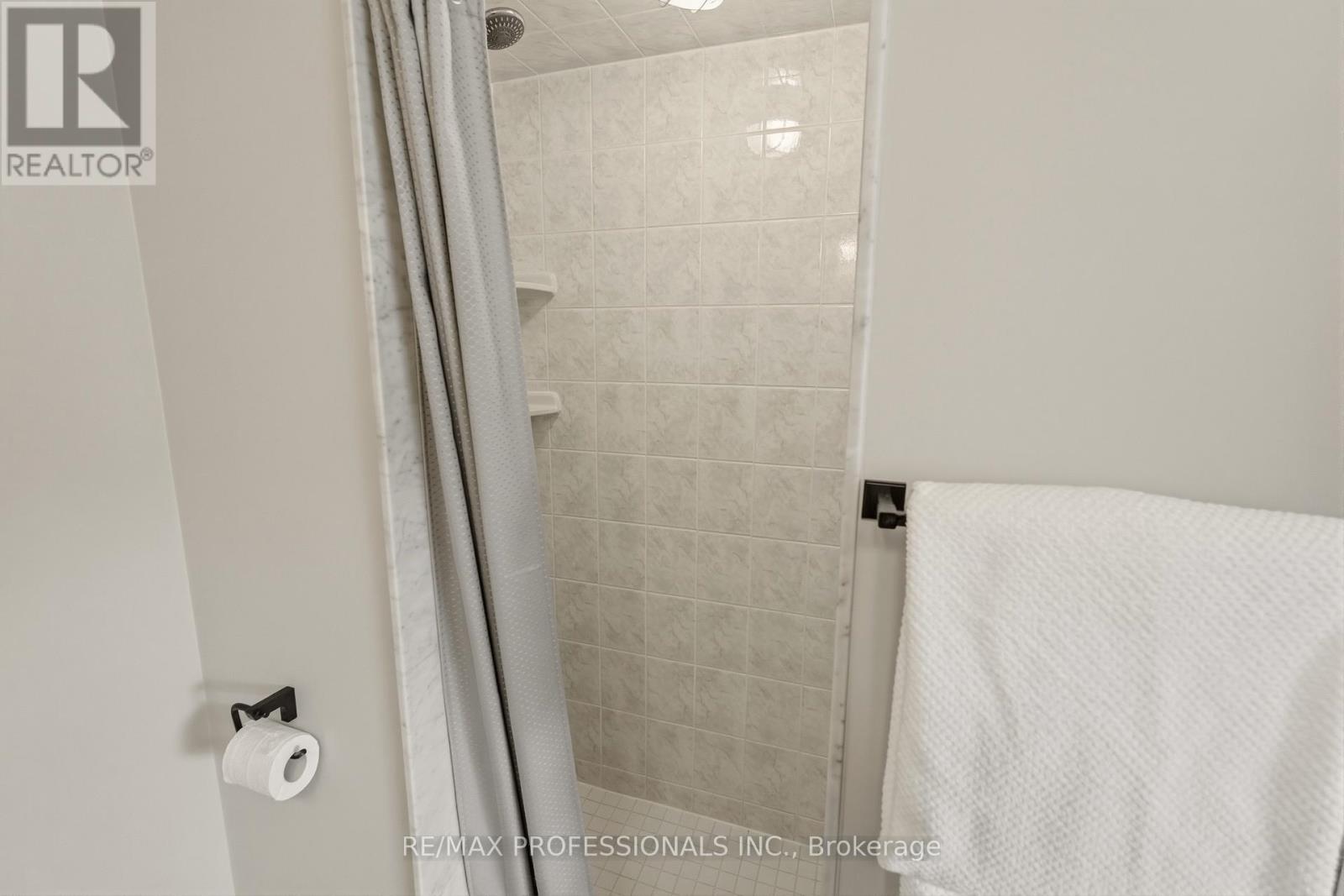 34 Harding Street, Halton Hills, Ontario L7G 6B2 - Photo 26 - W12922368