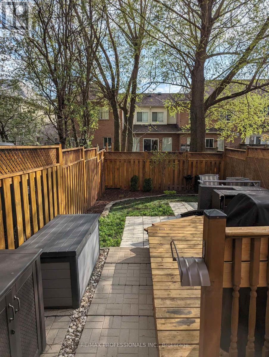 34 Harding Street, Halton Hills, Ontario L7G 6B2 - Photo 38 - W12922368