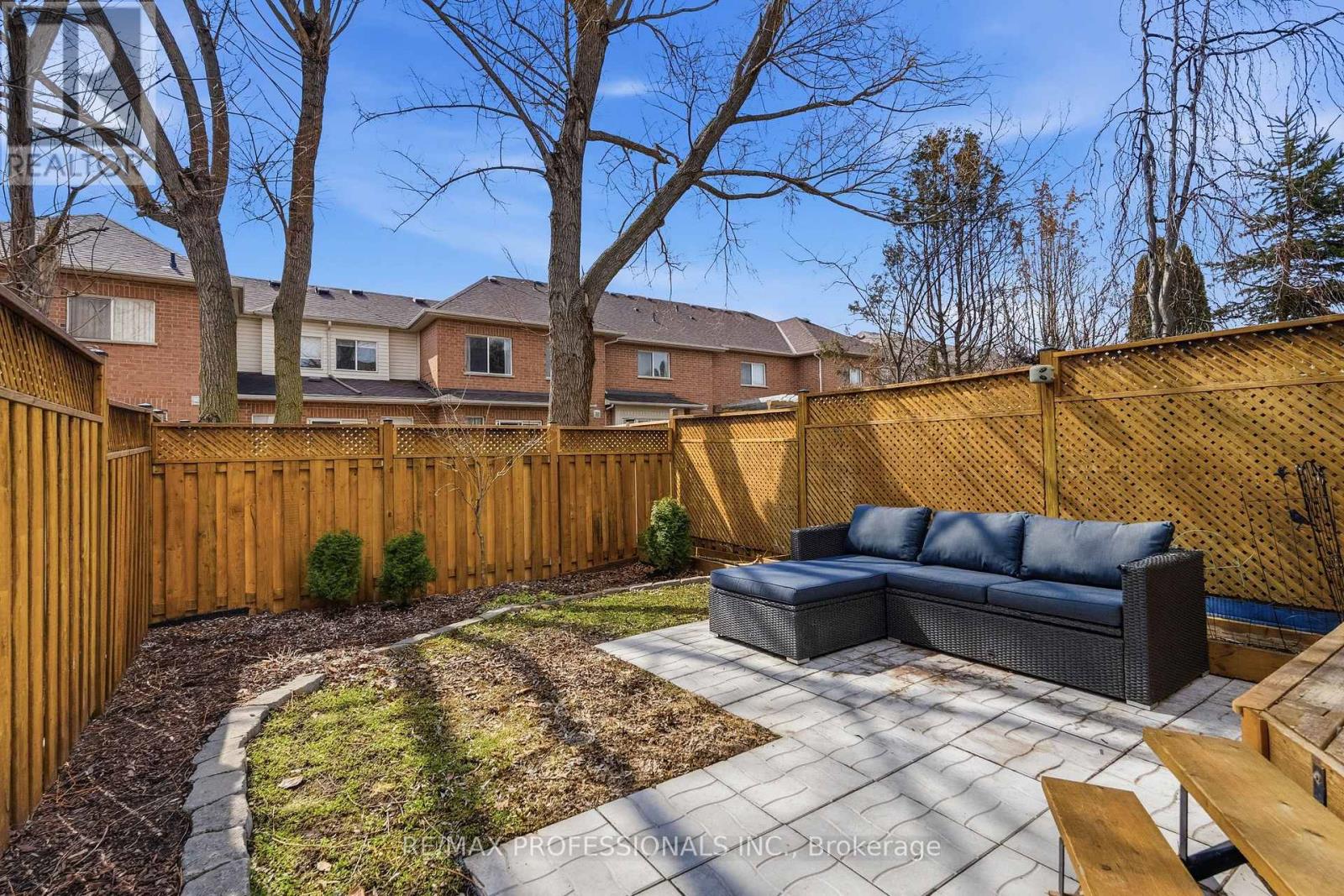 34 Harding Street, Halton Hills, Ontario L7G 6B2 - Photo 39 - W12922368