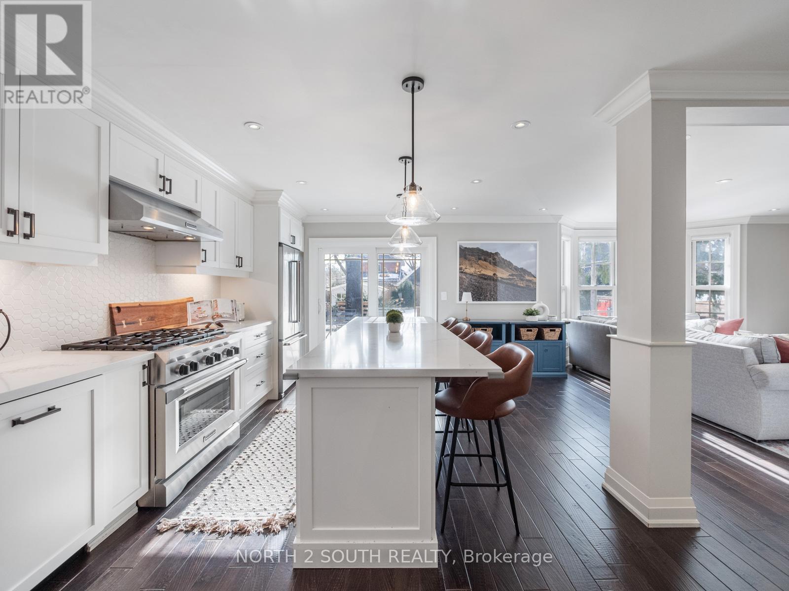 298 Douglas Avenue, Oakville, Ontario  L4J 3S4 - Photo 12 - W12922408