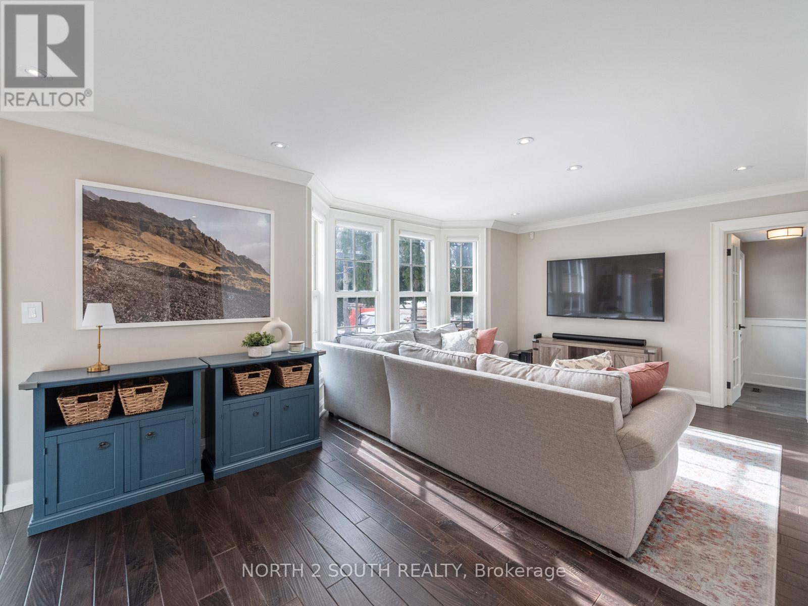 298 Douglas Avenue, Oakville, Ontario  L4J 3S4 - Photo 13 - W12922408