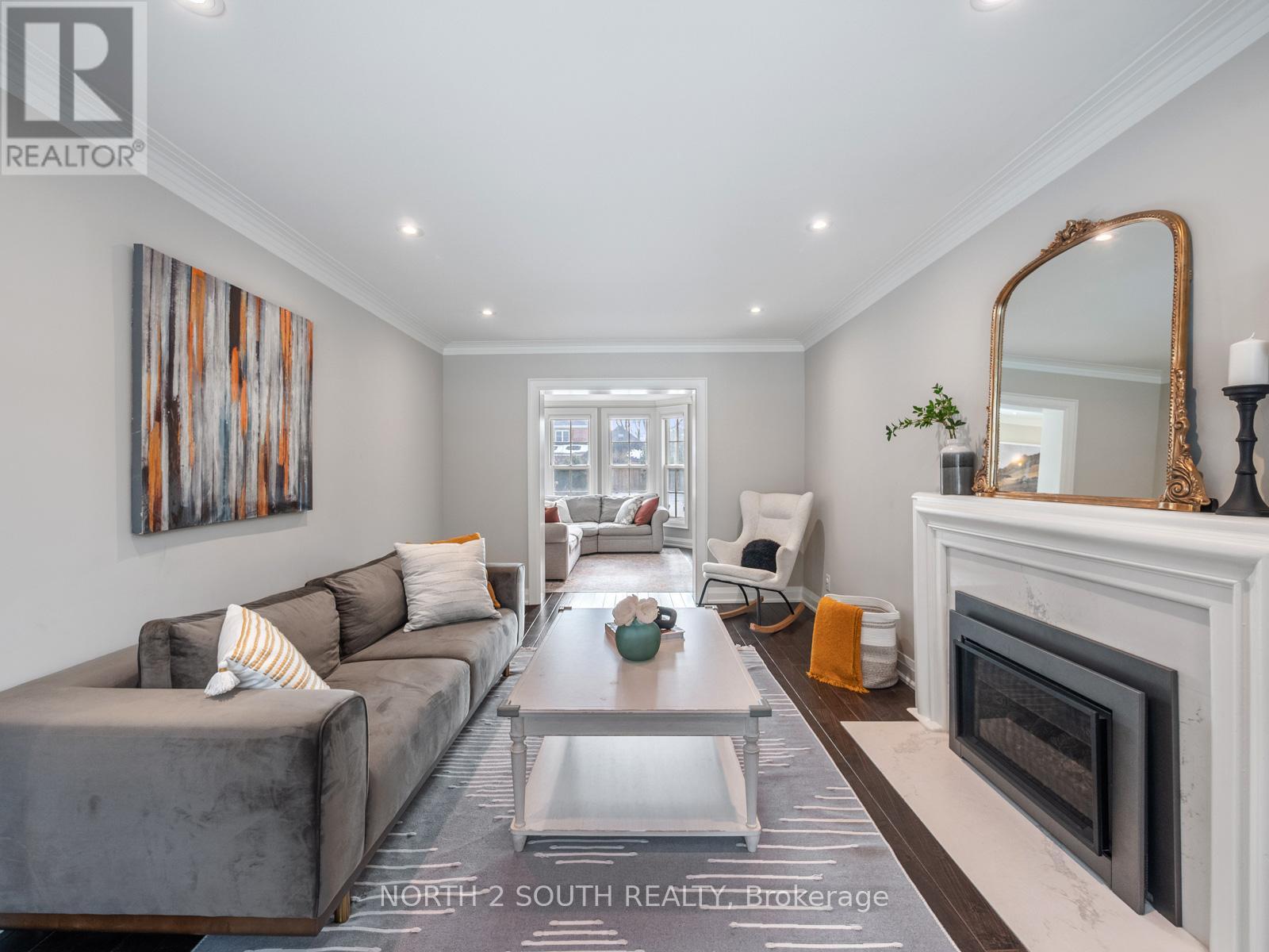 298 Douglas Avenue, Oakville, Ontario  L4J 3S4 - Photo 17 - W12922408