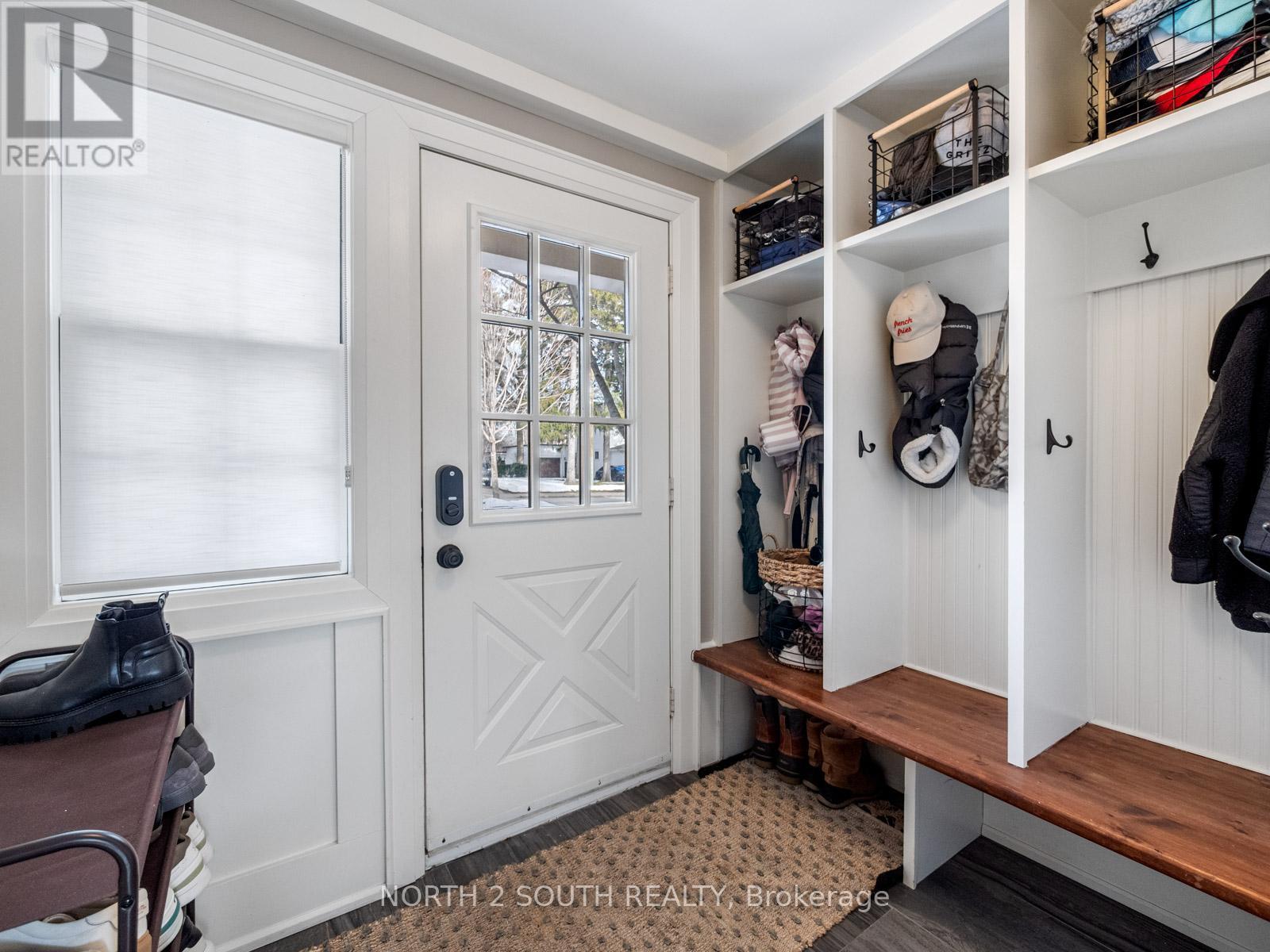 298 Douglas Avenue, Oakville, Ontario  L4J 3S4 - Photo 19 - W12922408