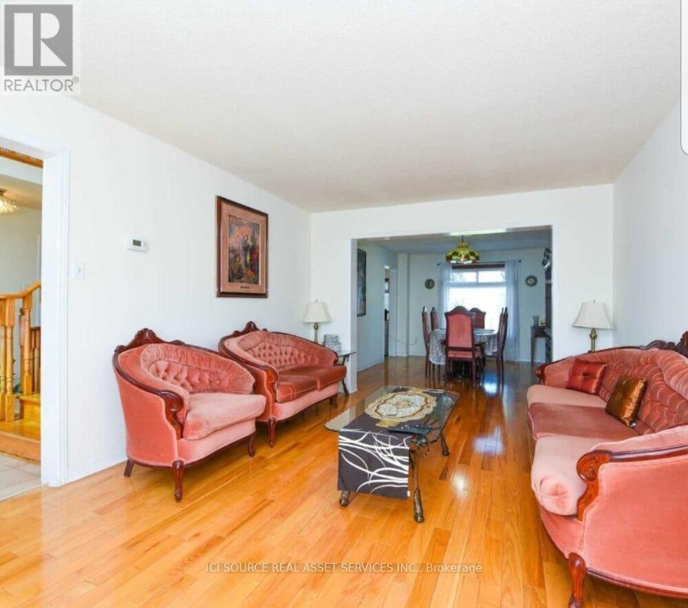 20 Plover Place, Brampton, Ontario  L6W 4C5 - Photo 8 - W12922424