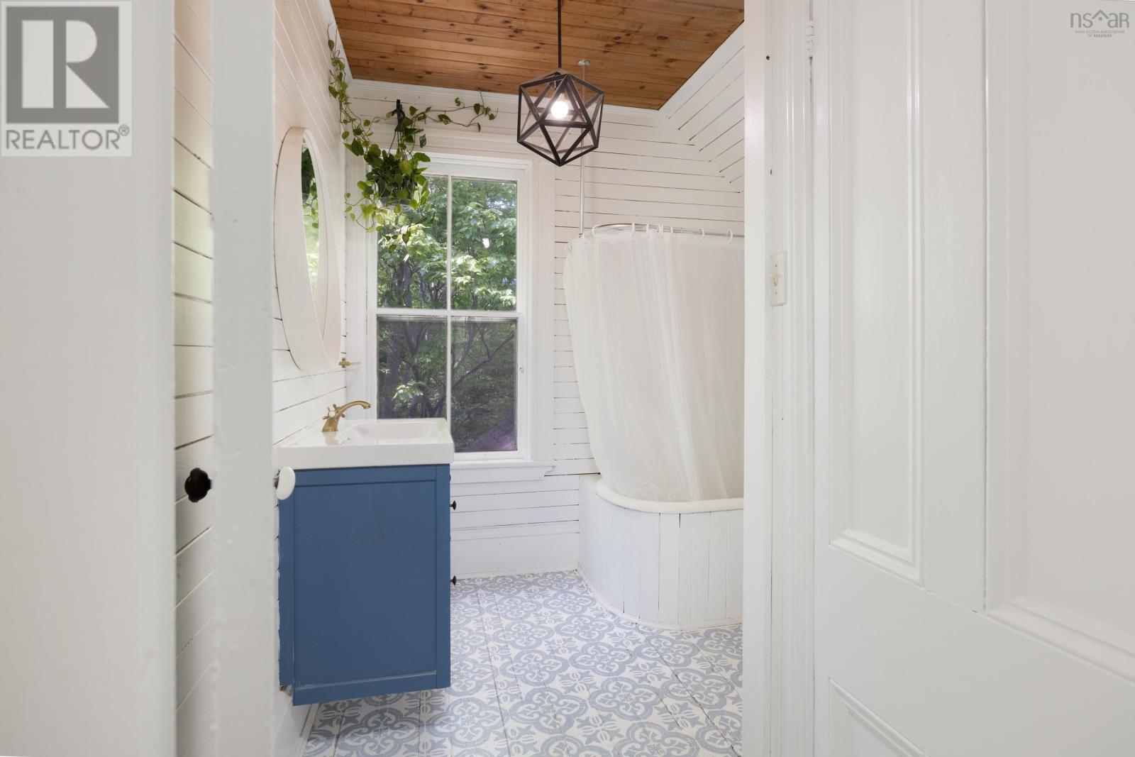 17 Pleasant Street, Bedford, Nova Scotia  B4A 1W8 - Photo 18 - 202605479