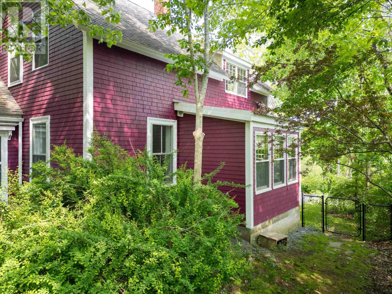 17 Pleasant Street, Bedford, Nova Scotia  B4A 1W8 - Photo 40 - 202605479